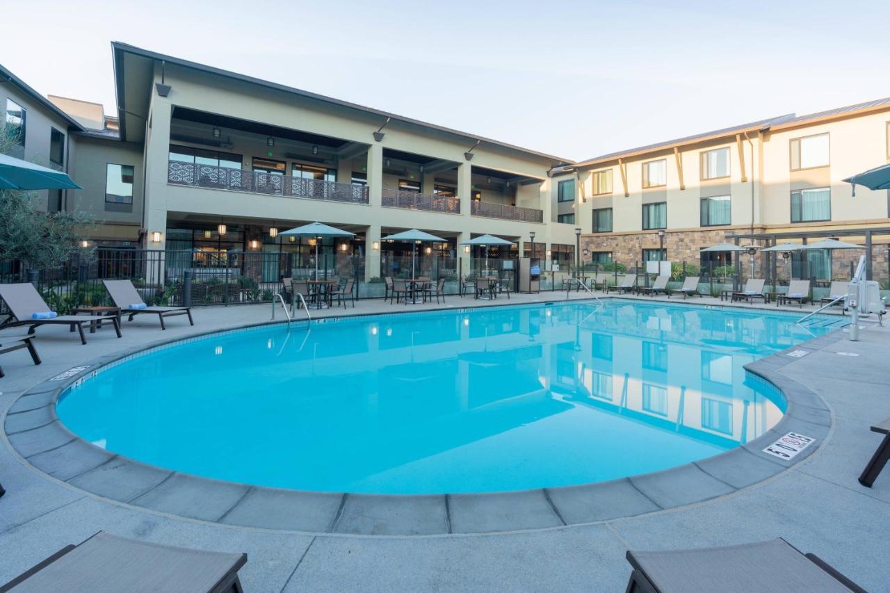 Courtyard By Marriott Thousand Oaks Agoura Hills Otel Dış mekan fotoğraf