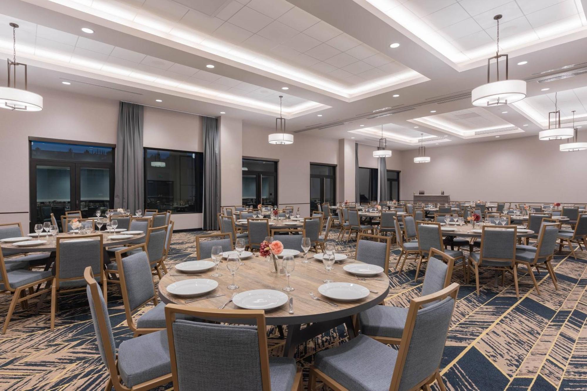 Courtyard By Marriott Thousand Oaks Agoura Hills Dış mekan fotoğraf