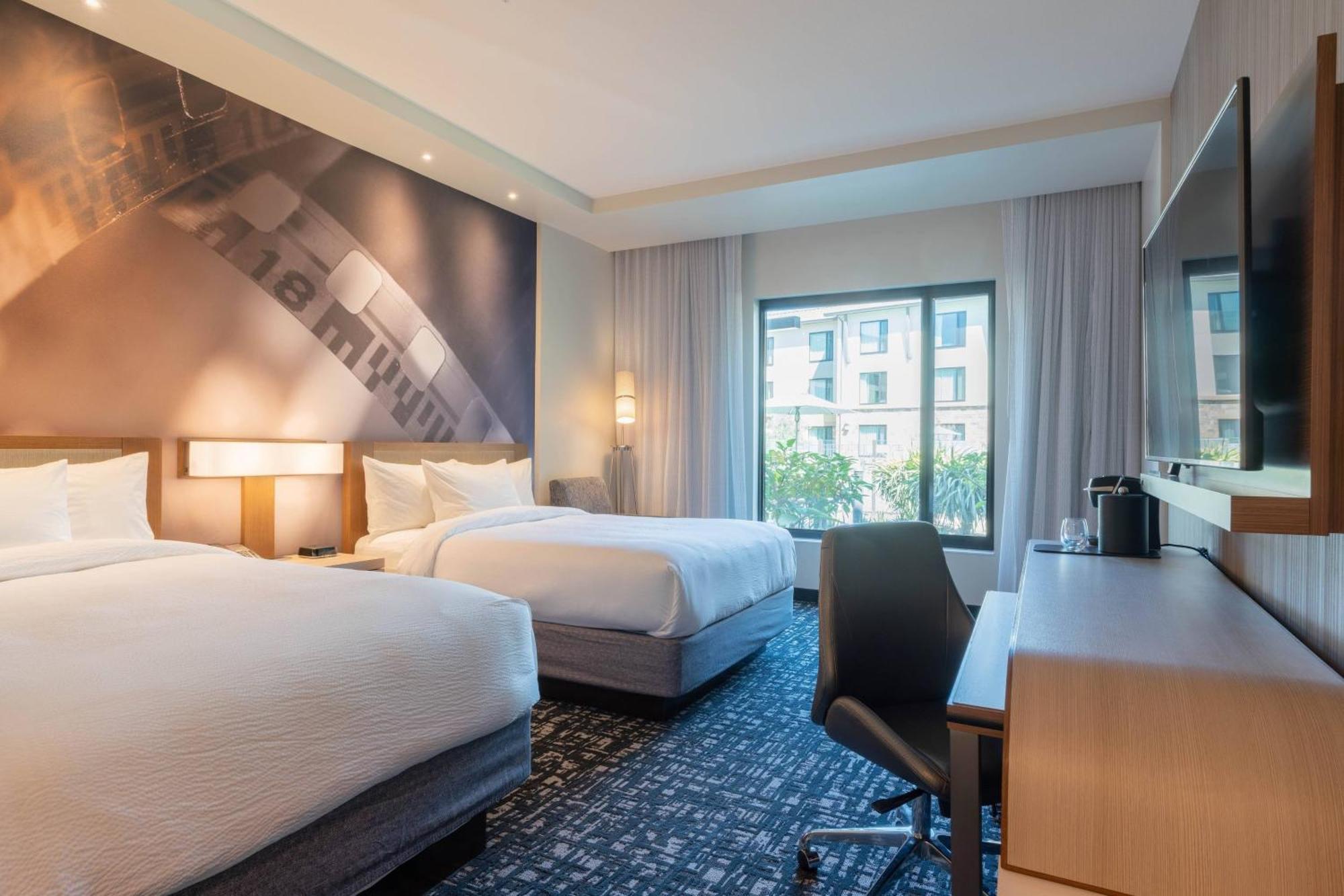 Courtyard By Marriott Thousand Oaks Agoura Hills Dış mekan fotoğraf